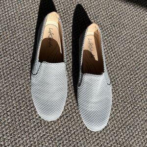 Life Stride Women's Gray Slip-On Shoes